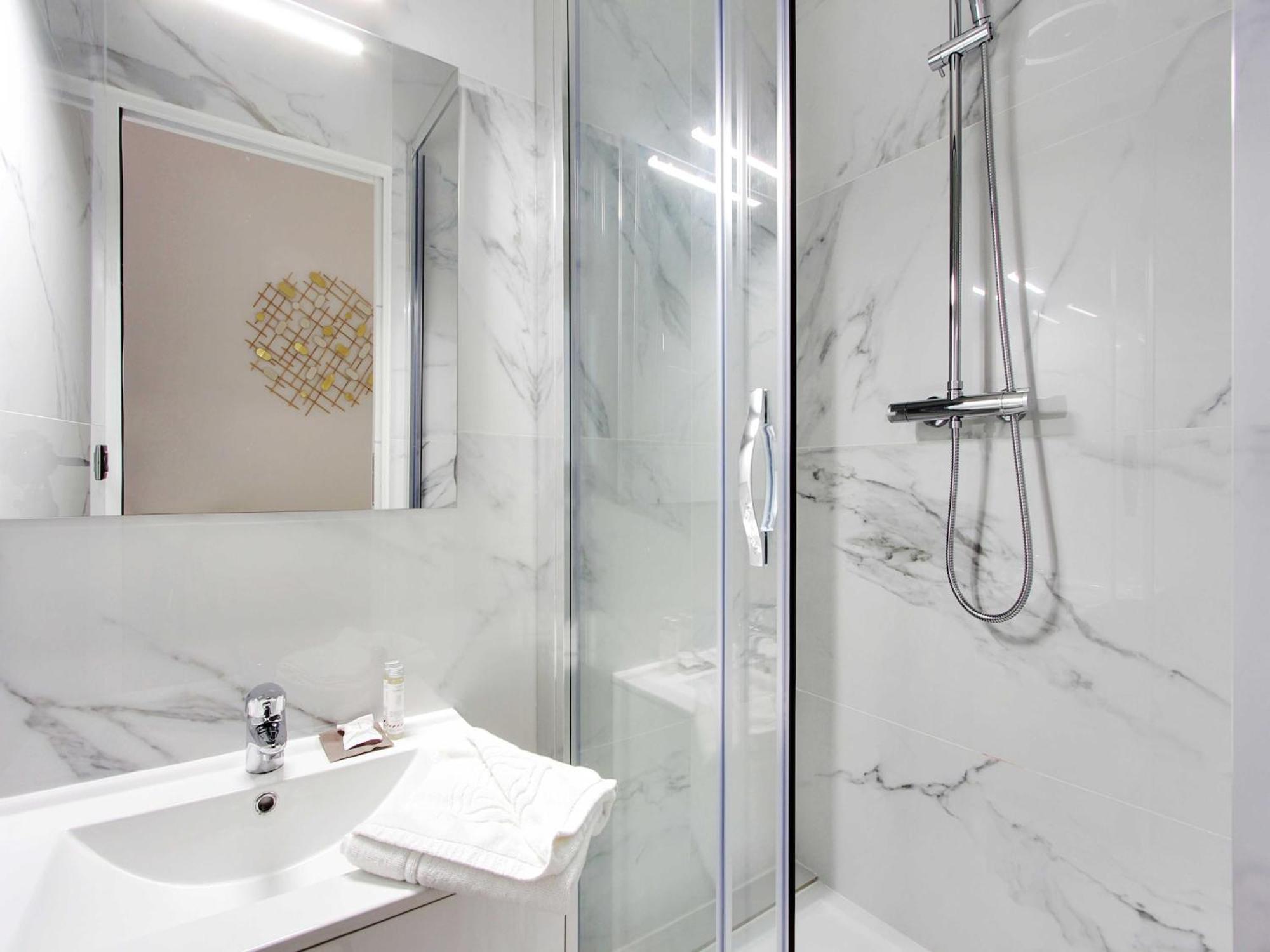 Super 3bdr W Terrace - Pereire - Mobility Lease Appartement Parijs